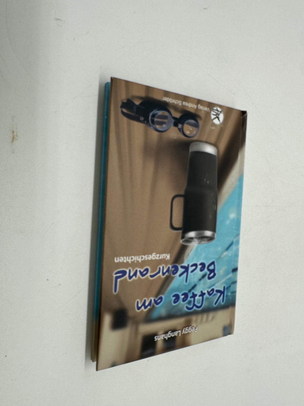 📖 Kaffee am Beckenrand