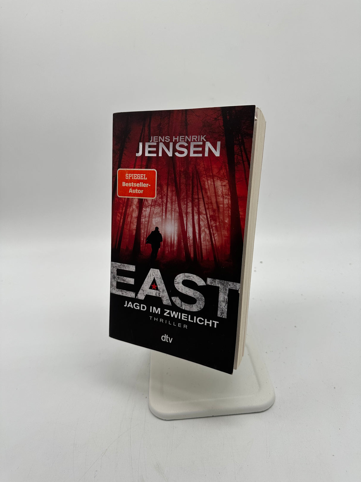 🔪 EAST. Jagd im Zwielicht (Jan Jordi Kazanski 3)