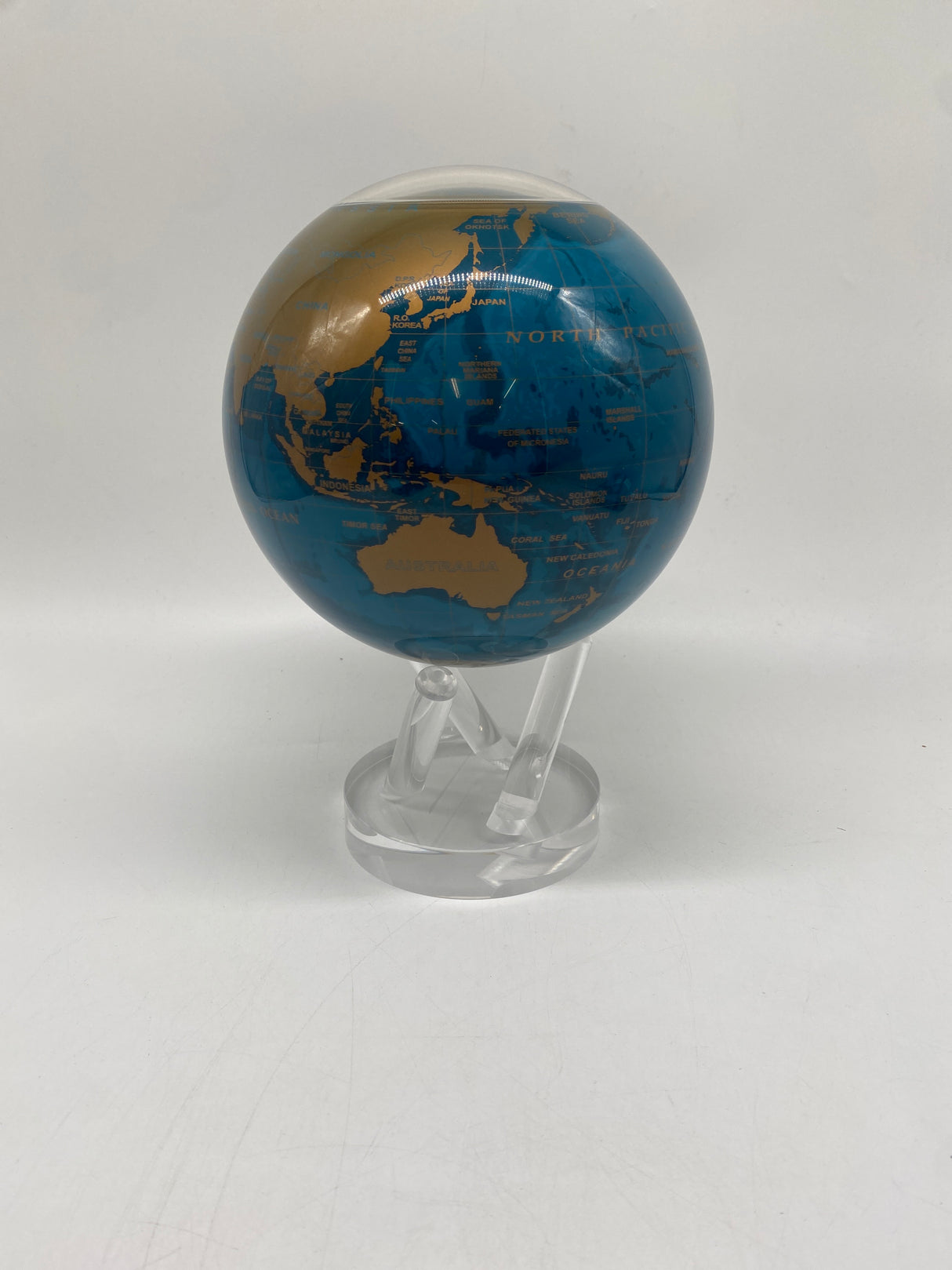 MOVA Globus Blau & Gold 6" – solarbetrieben, drehbar, edle Deko mit Sockel – NEU