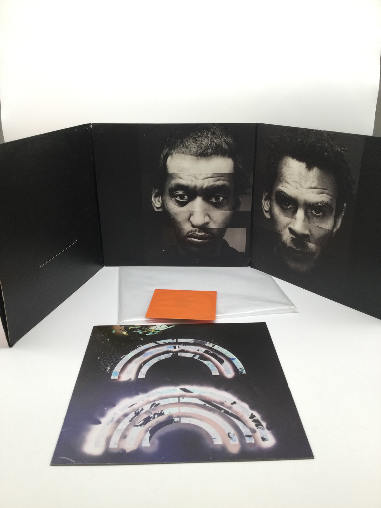 🎶 Massive Attack – Heligoland Vinyl Box (B-Ware!)