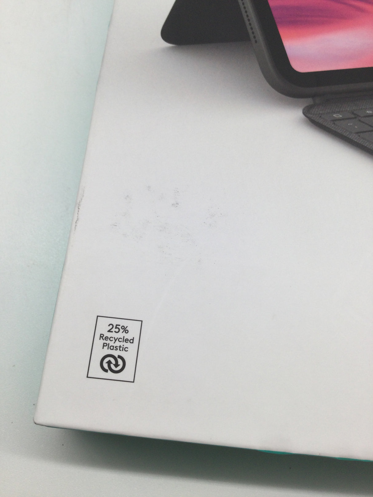 ⌨️ Logitech Combo Touch iPad 10. Gen – B-Ware!