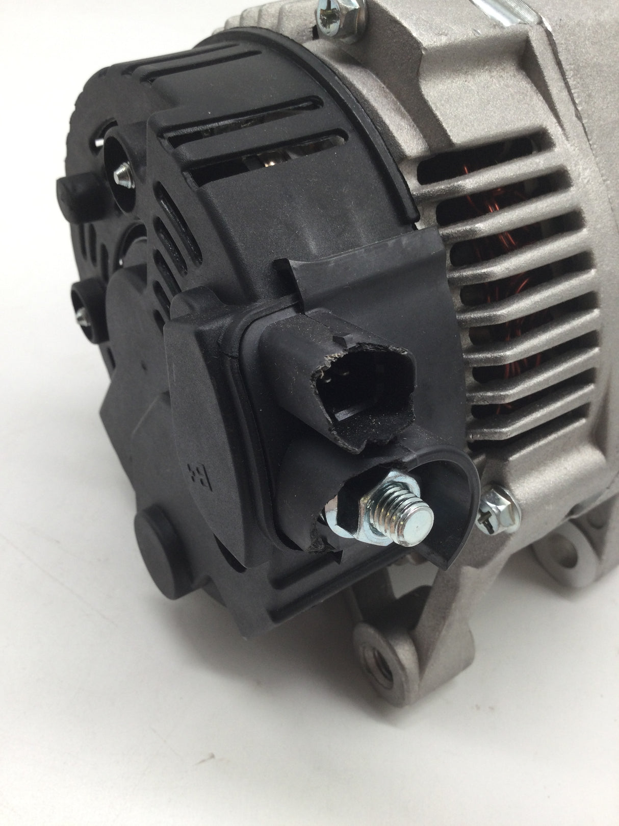 ⚙️ FEBI Bilstein Lichtmaschine 102950 (B-Ware)