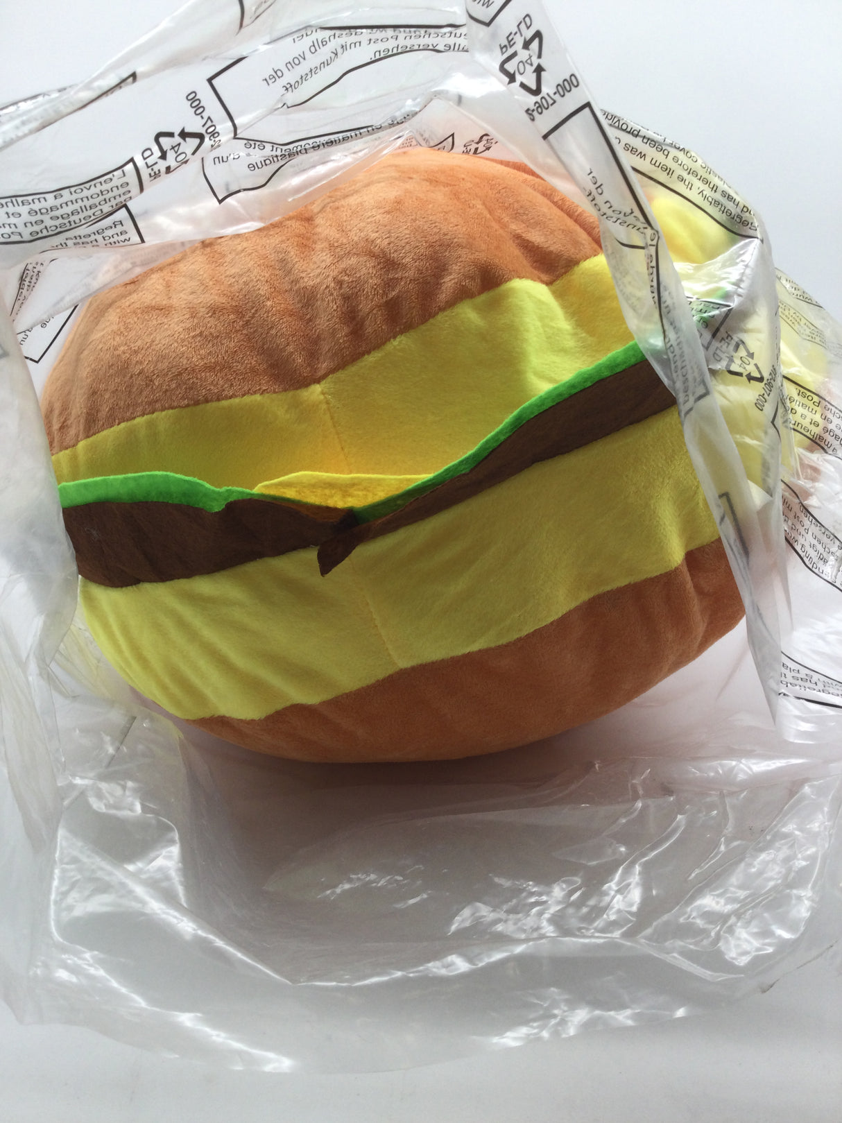 🌟 Champracer Burger Plüschkissen – 60 cm (B-Ware)