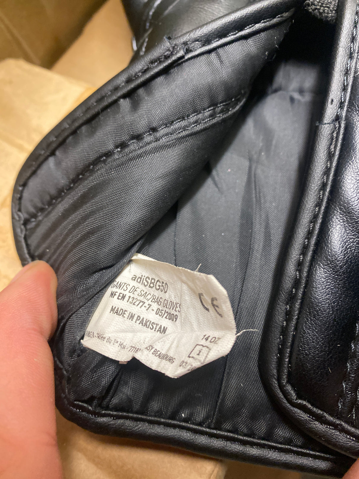 Adidas V2 Boxhandschuhe 14 OZ B Ware