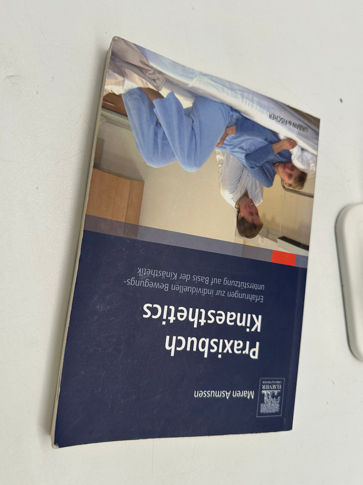 🎓 Praxisbuch Kinaesthetics (Maren Asmussen, Urban & Fischer)