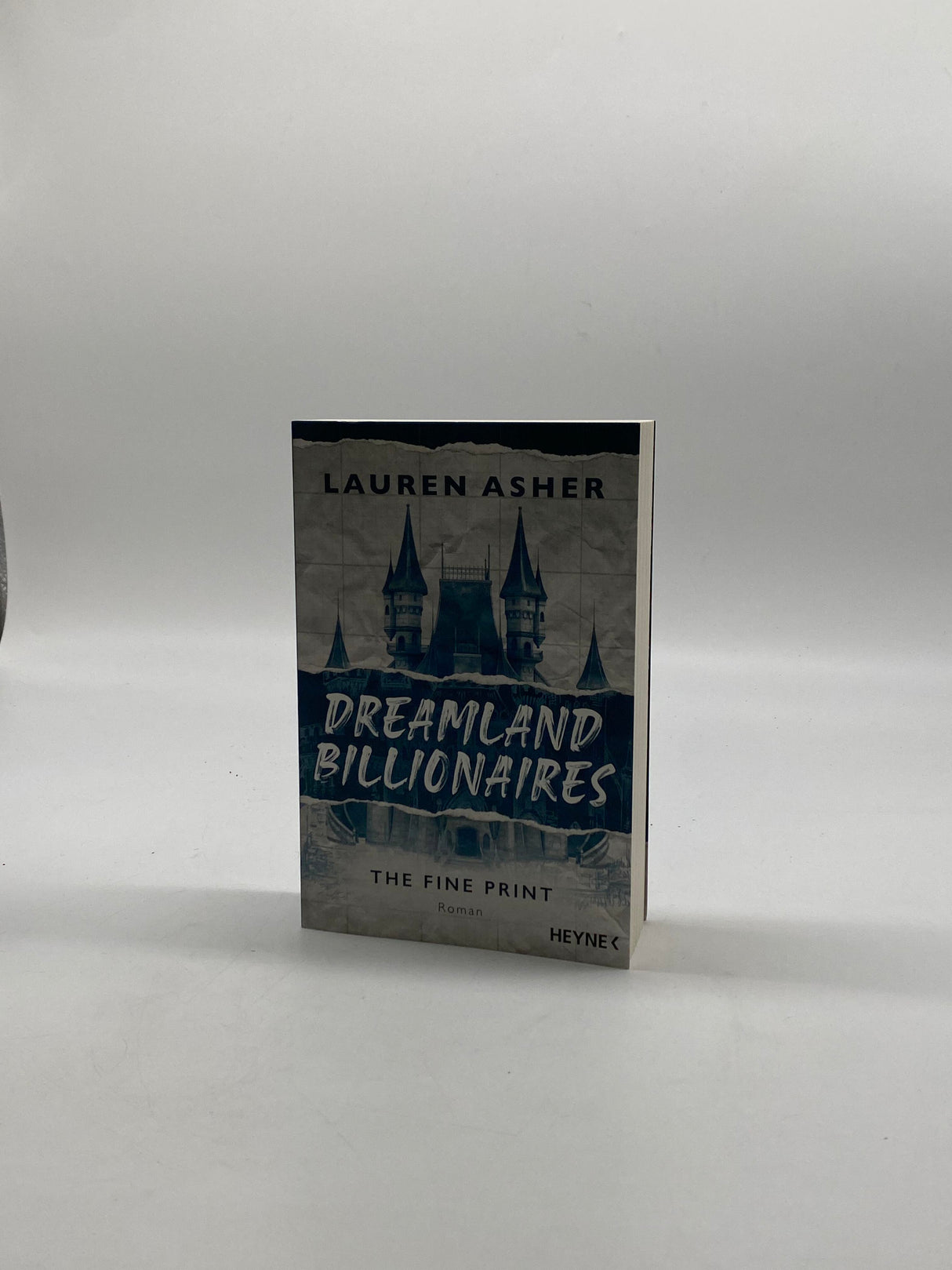 📚 Dreamland Billionaires - The Fine Print