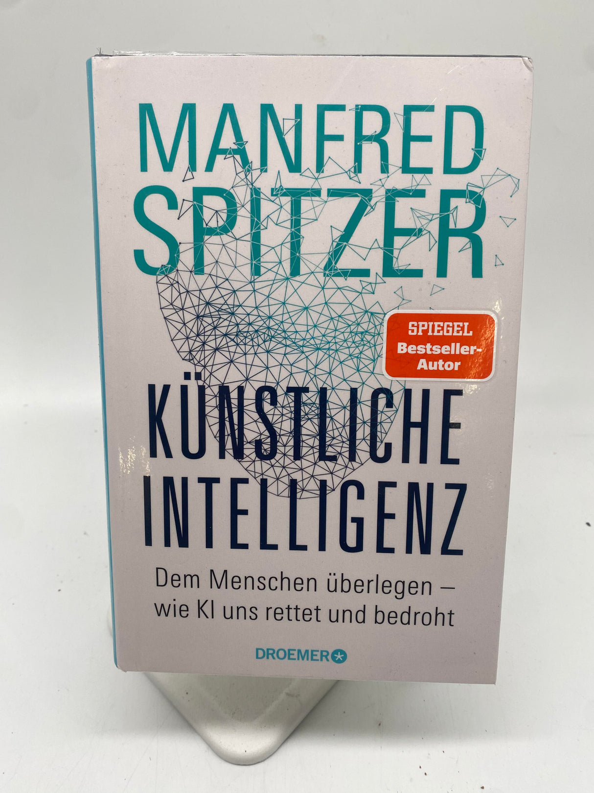 📚 Künstliche Intelligenz dem Menschen überlegen – wie KI uns rettet und bedroht