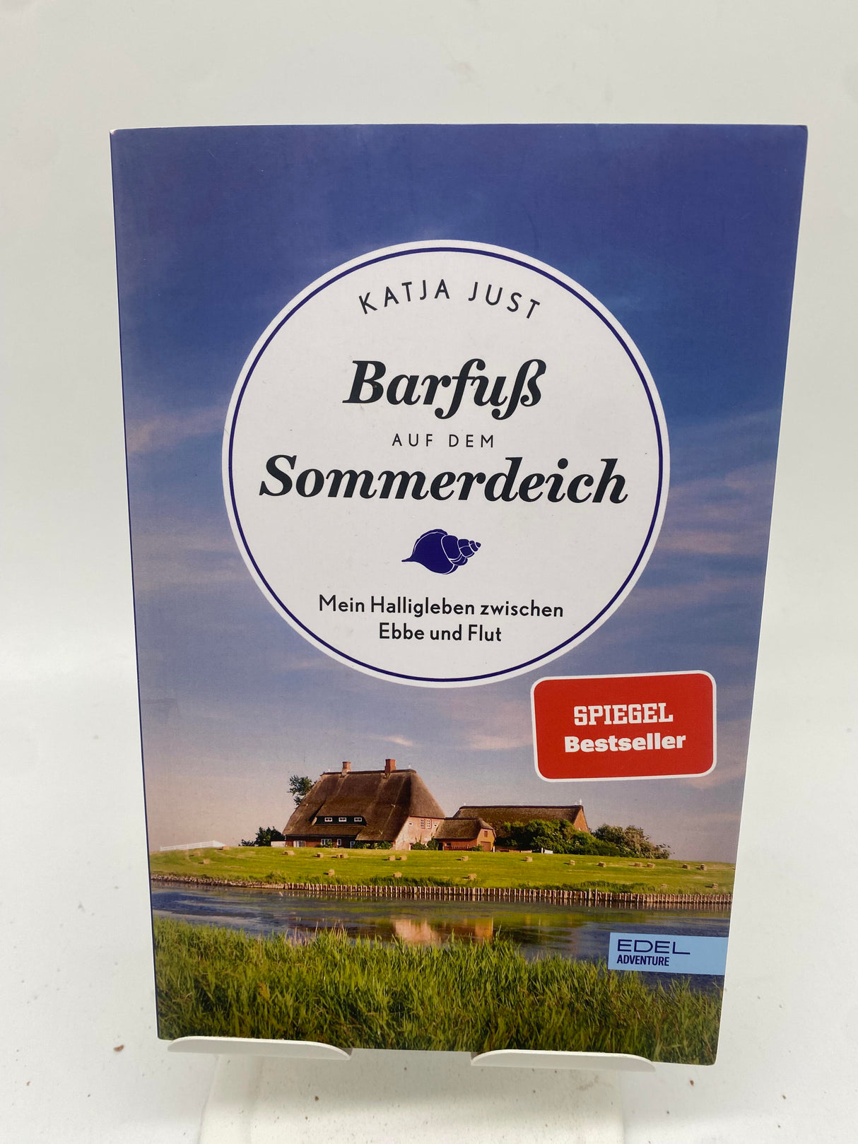 📚 Barfuß auf dem Sommerdeich
