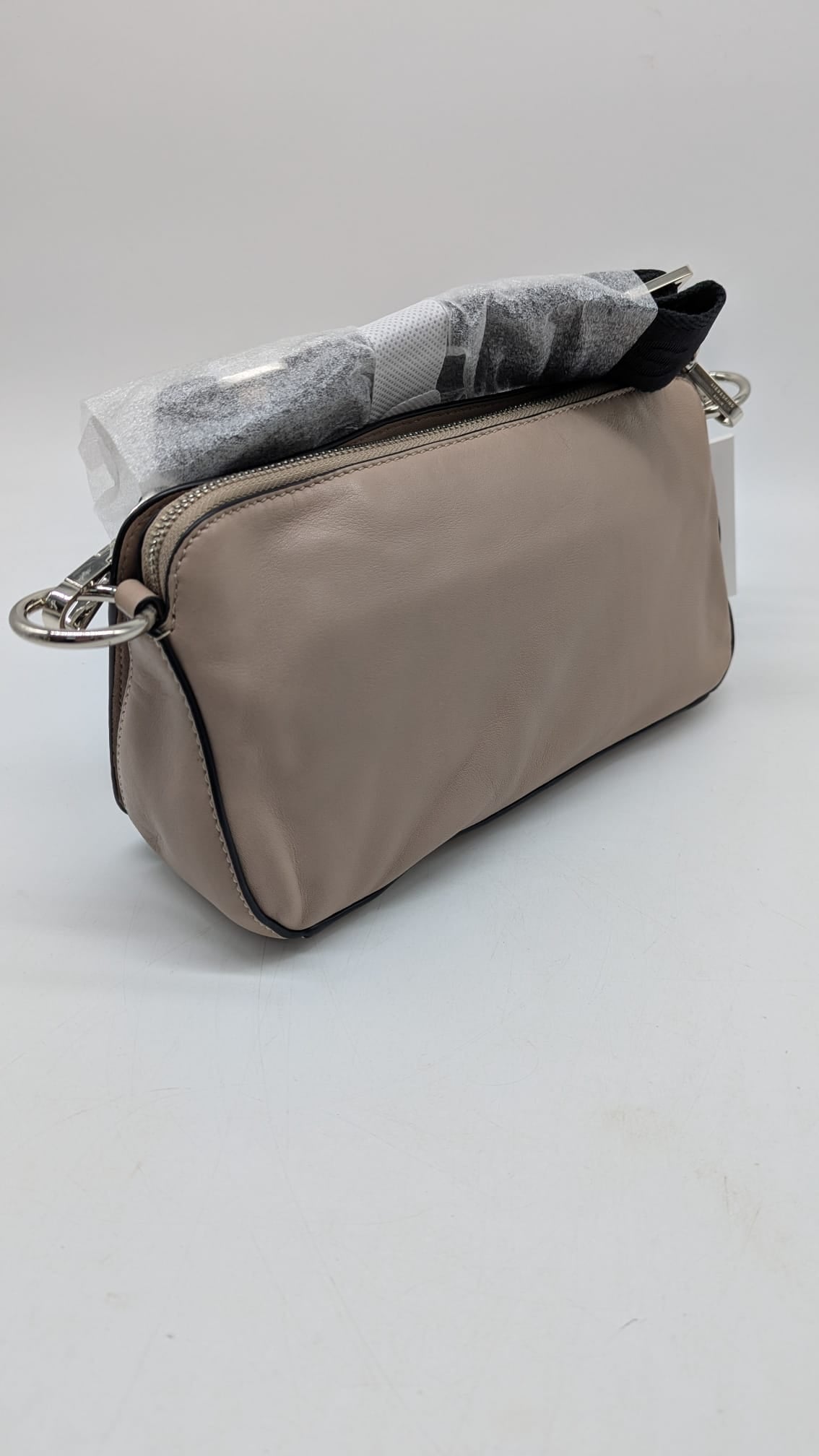 👜 LIEBESKIND BERLIN – Umhängetasche CLARICE - NEU